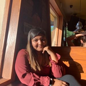 Meet your Posher, Vicky